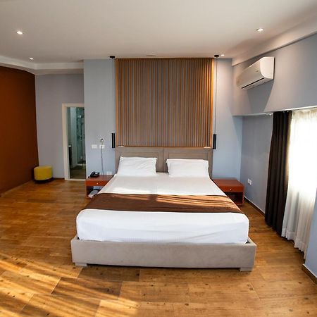 Olivar Hotel Tirana Selitë e Vogël Eksteriør billede