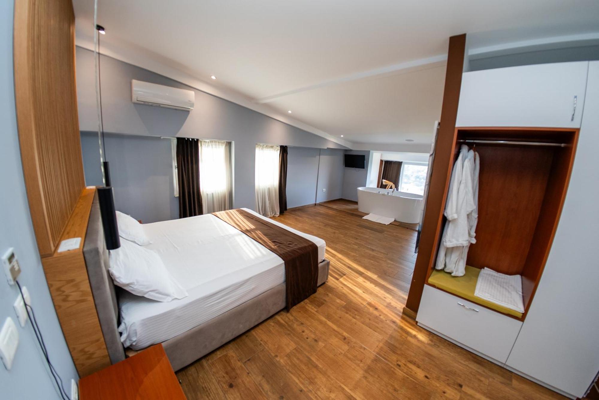 Olivar Hotel Tirana Selitë e Vogël Eksteriør billede