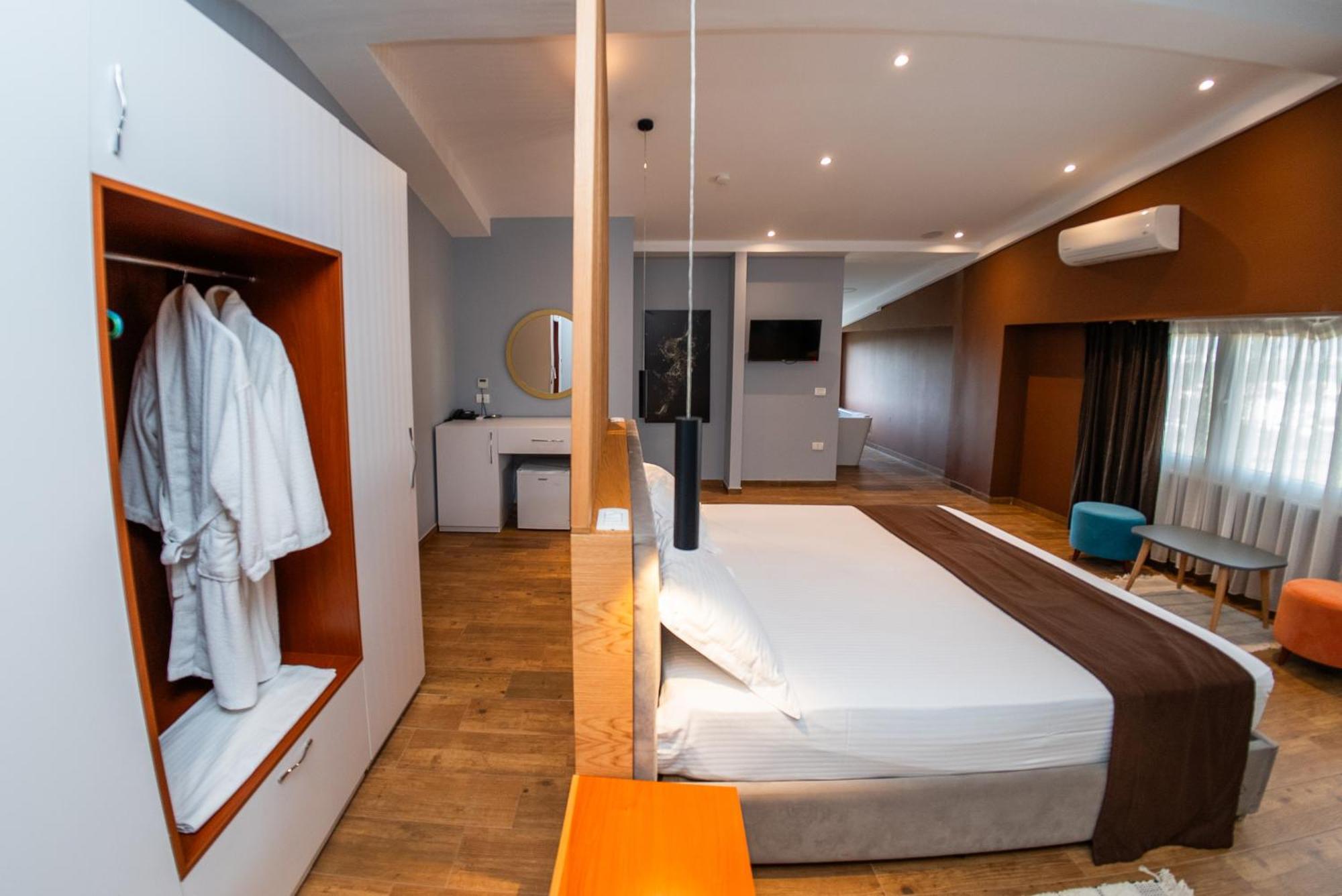 Olivar Hotel Tirana Selitë e Vogël Eksteriør billede