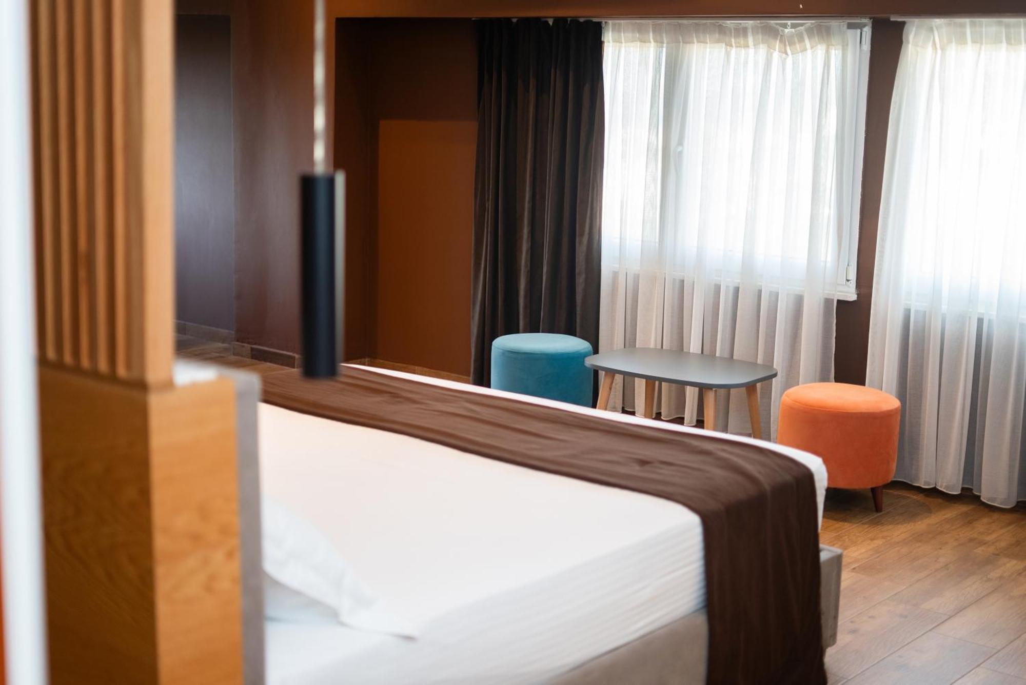 Olivar Hotel Tirana Selitë e Vogël Eksteriør billede